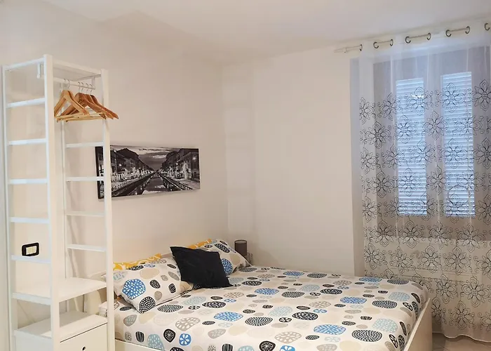 Lovely Flat Naviglio Grande Apartament *