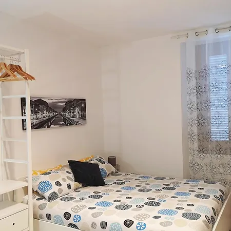 Lovely Flat Naviglio Grande Daire *